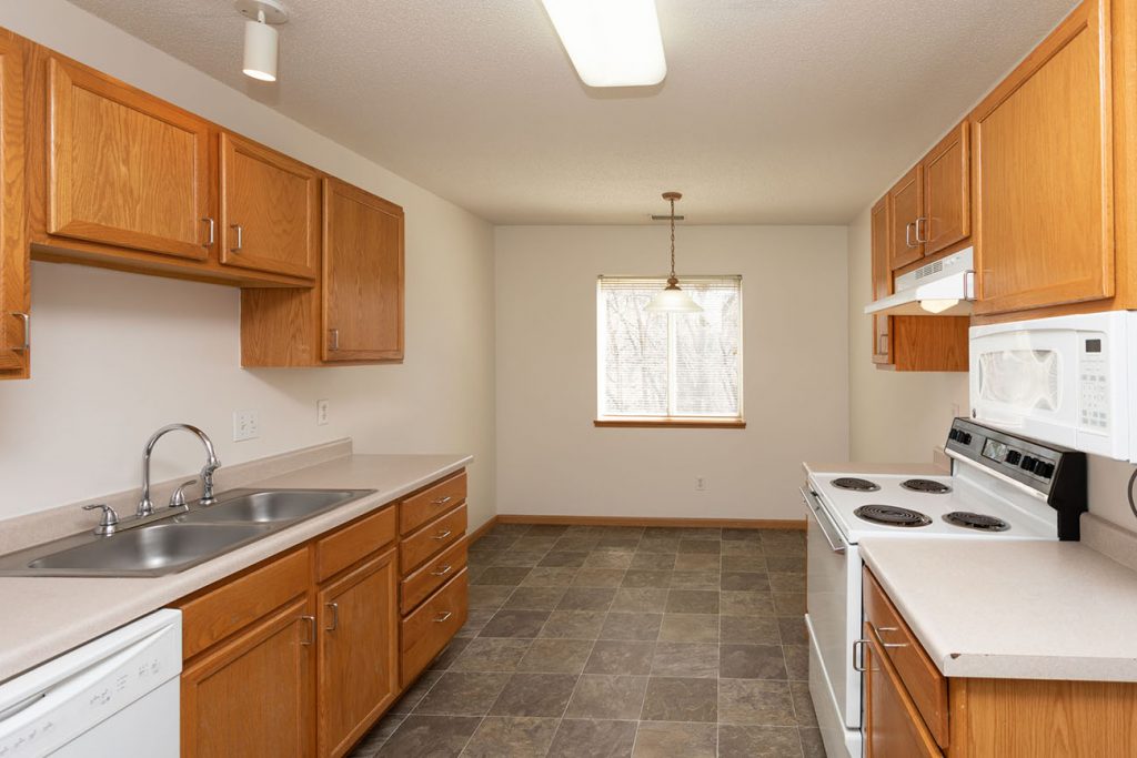 The Cedar (3 Bedroom): Kitchen with dining area